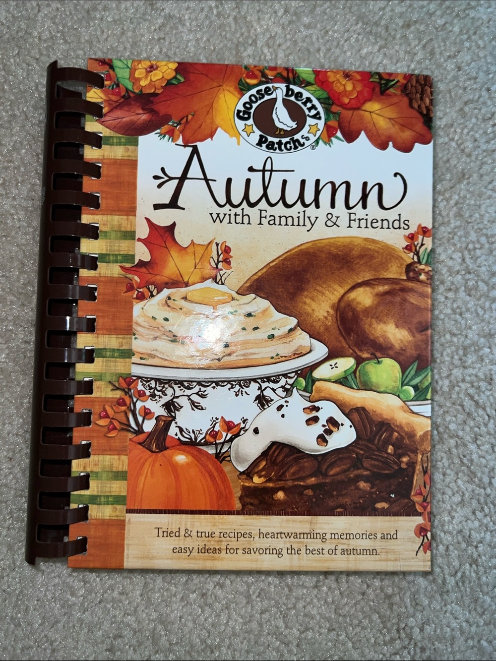 Gooseberry Patch "Autumn with Family & Friends" Spiral Recipe Book - SFH